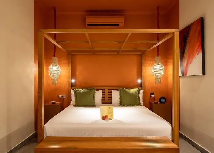 Resort Rouge -